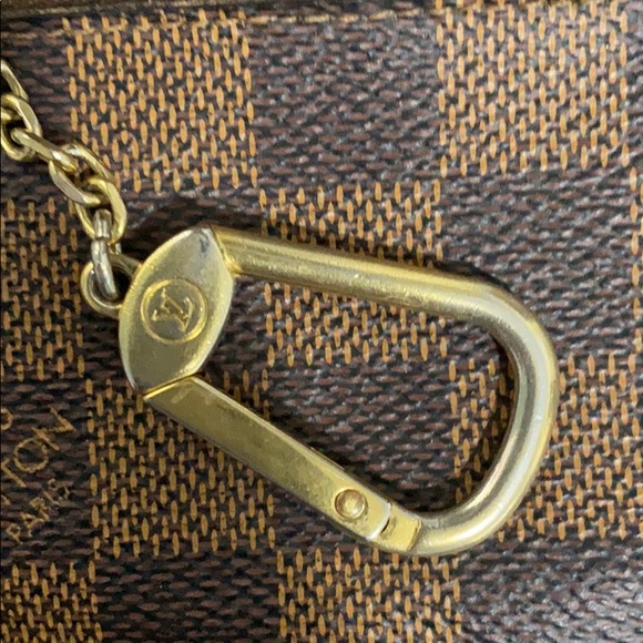 Sale! Louis Vuitton Damier Ebene Key Pouch - Picture 11 of 12